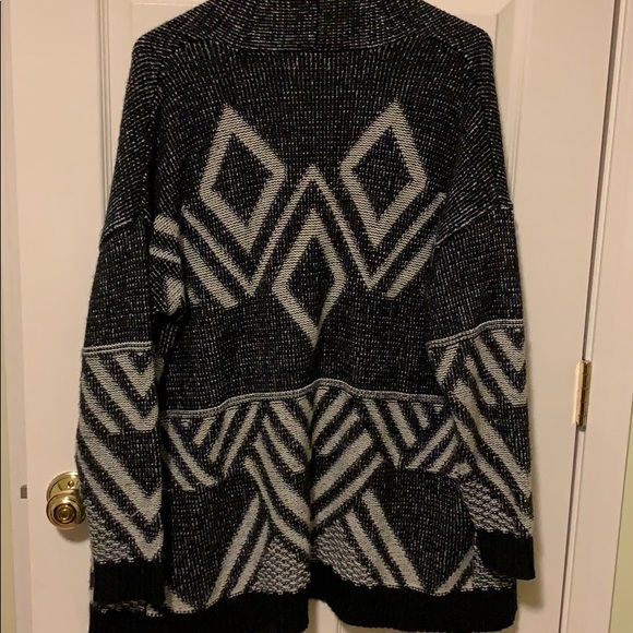 Cardigan sweater - Picture 3 of 3